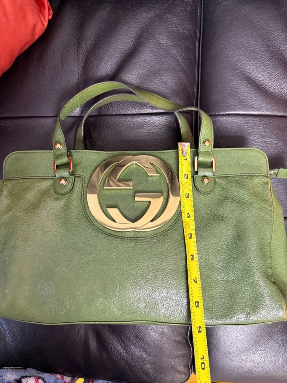 Gucci Kelly Green Leather Shoulder Bag with Gold Logo - Picture 13 of 16